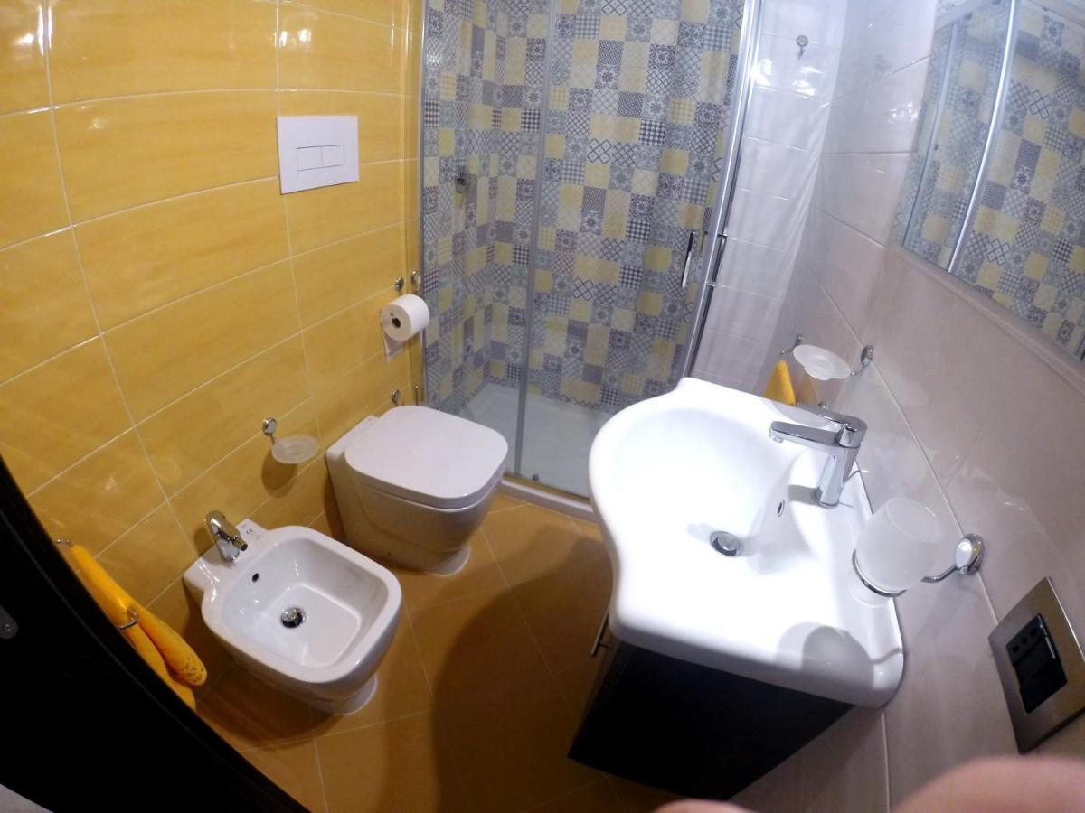 Bed & Breakfast Le Stanze Di Santa Chiara Napels